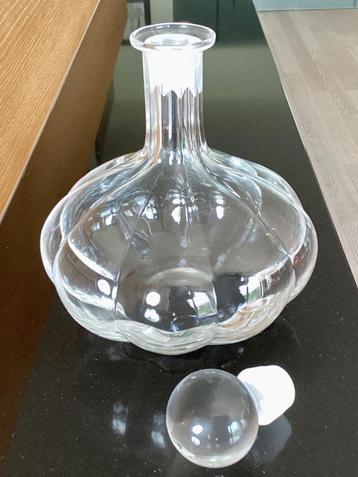 Schitterende karaf met kurk beschikbaar voor biedingen