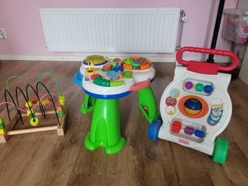 Jouets pour petits disponible aux enchères