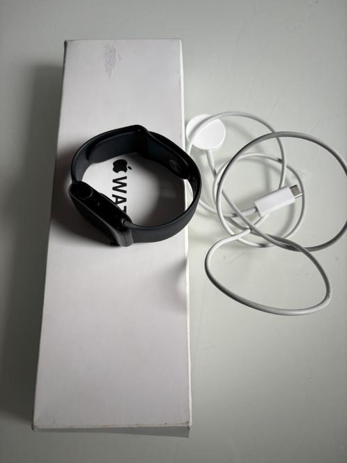 Apple Watch SE 2e generatie nog steeds gegarandeerd, Handtassen en Accessoires, Smartwatches, Zo goed als nieuw, iOS, Zwart, GPS