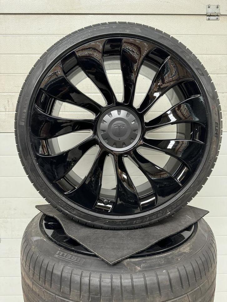 DEMO 21’’ TESLA MODEL Y BLACK VELGEN ZOMERBANDEN ORIGINEEL T, Auto-onderdelen, Banden en Velgen, Banden en Velgen, Zomerbanden