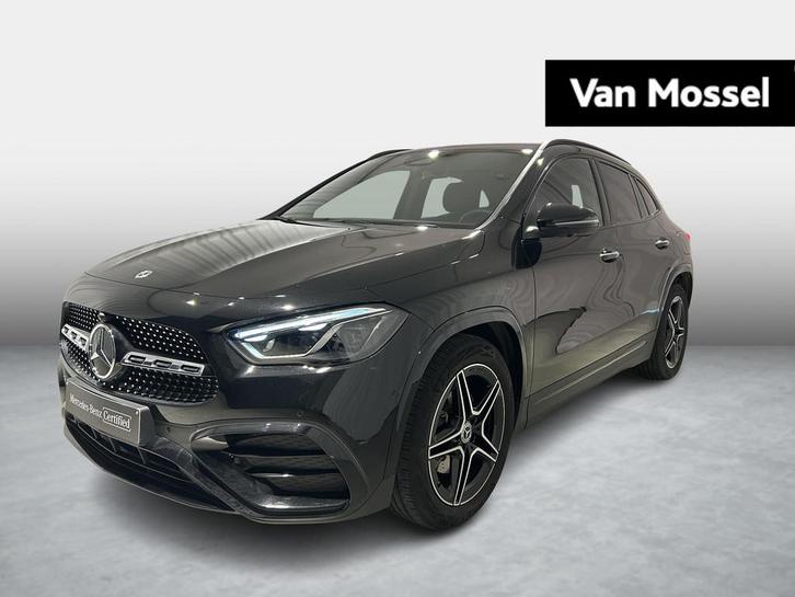 Mercedes-Benz GLA 180 AMG Line + NIGHTPACK + SURROUND VIEW +, Auto's, Mercedes-Benz, Bedrijf, Te koop, GLA, 360° camera, Adaptive Cruise Control