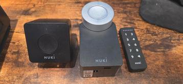 Nuki gateway en deurslot beschikbaar voor biedingen