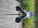 Zwart lederen  springzadel Eric Thomas 17,5 inch te koop, Dieren en Toebehoren, Paarden en Pony's | Zadels, Ophalen, Zo goed als nieuw