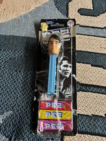 Elvis Pez beschikbaar voor biedingen