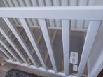 Baby bed + matteras, Ophalen, Zo goed als nieuw, Hoogslaper of Stapelbed