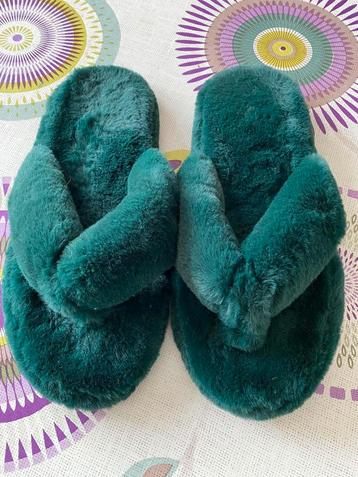 37-38 groene fluwelen teenslippers