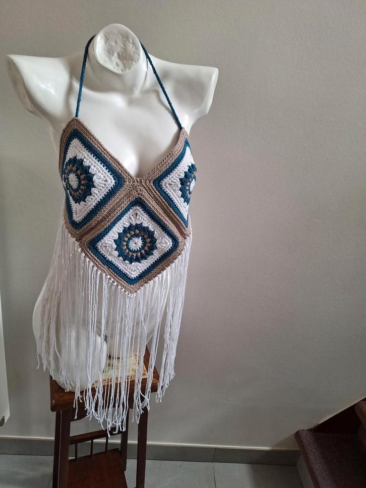 Gehaakt halter topje granny square bikini model blote rug, Kleding | Dames, Topjes, Nieuw, Maat 38/40 (M), Blauw, Zonder mouw