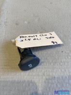 RENAULT CLIO 3 12V Aansteker plug 2005-2012, Autos : Pièces & Accessoires, Habitacle & Garnissage, Utilisé, Enlèvement ou Envoi