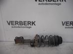VEERPOOT LINKS VOOR Opel Tigra Twin Top (13191019XT), Auto-onderdelen, Gebruikt, Opel