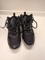 Basketschoenen jongen /meisje maat 36, Sport en Fitness, Basketbal, Ophalen, Zo goed als nieuw