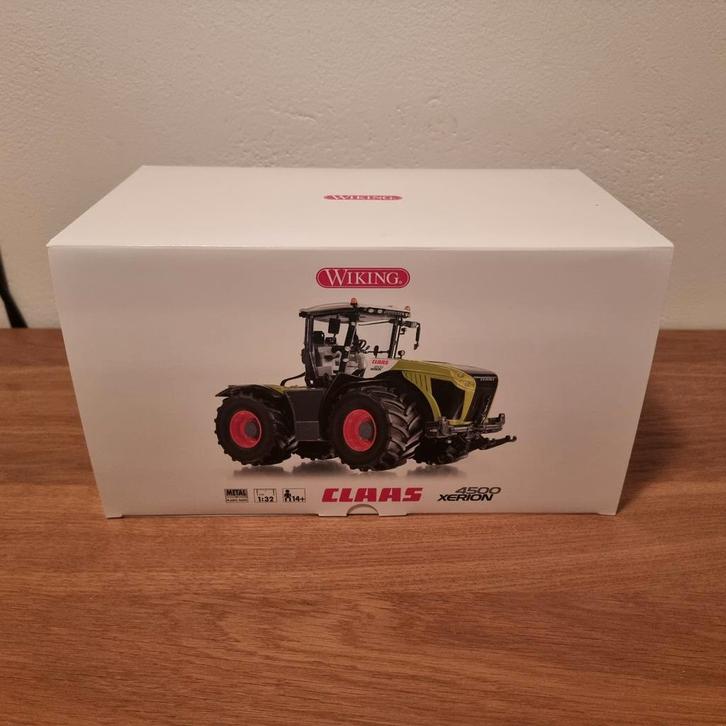 Claas Xerion 4500 Wiking, Hobby & Loisirs créatifs, Voitures miniatures | 1:32, Neuf, Tracteur et Agriculture, Autres marques