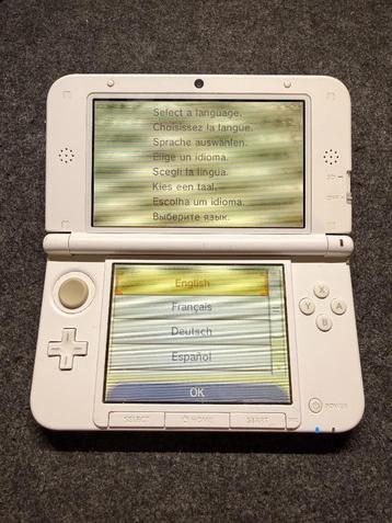 Nintendo 3DS XL Wit + 3 Nintendo DS games + oplader beschikbaar voor biedingen