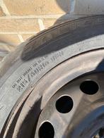 Winterbanden 215/60/16, Autos : Pièces & Accessoires, Pneus & Jantes, Enlèvement, Pneus hiver, Jante(s)
