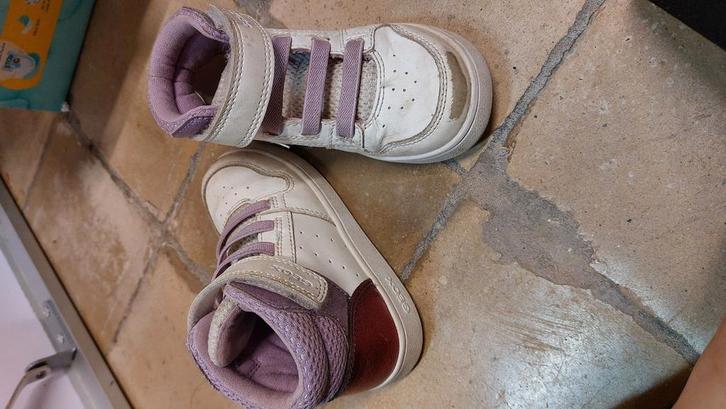 Schoenen Geox maat 24, Kinderen en Baby's, Kinderkleding | Schoenen en Sokken, Gebruikt, Schoenen, Meisje, Ophalen