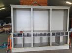 Grote houten vakken kast uit winkel inventaris, Huis en Inrichting, Kasten | Overige, Ophalen, Zo goed als nieuw