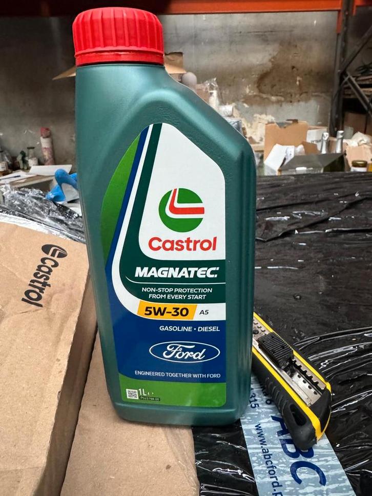 Castrol 5W30 motorolie voor benzine- en dieselmotoren.., Auto diversen, Onderhoudsmiddelen