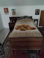 Bed met nachttafel, Enlèvement, Comme neuf