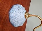 Wandlamp van messing en blauw gespikkeld glas, Antiek en Kunst, Ophalen of Verzenden