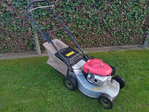 Grasmaaier zekftrekker met honda motor en garantie, Jardin & Terrasse, Tondeuses à gazon, Utilisé, Tondeuse rotative, Sac de ramassage