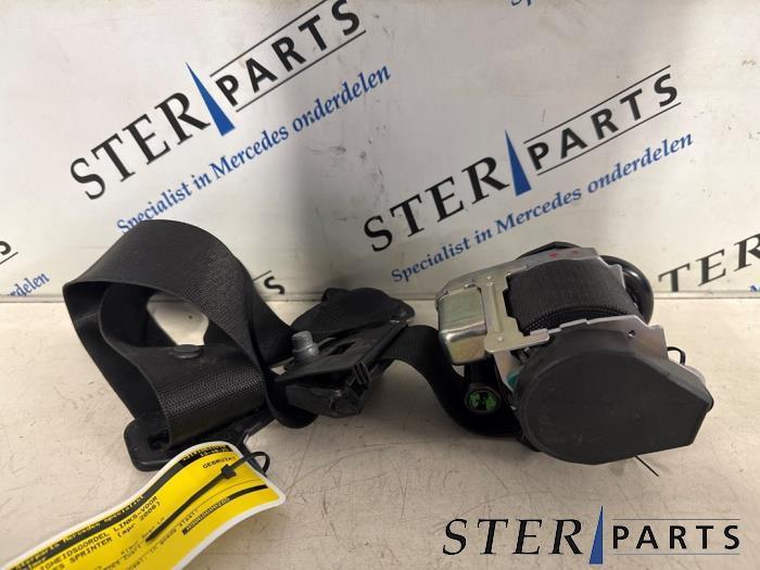 Veiligheidsgordel links-voor van een Mercedes Sprinter, Auto-onderdelen, Interieur en Bekleding, Mercedes-Benz, Gebruikt, 3 maanden garantie
