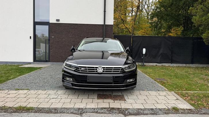 VW Passat Variant R Line 1.6TDi Euro 6b !!!, Autos, Volkswagen, Particulier, Passat, ABS, Caméra de recul, Phares directionnels