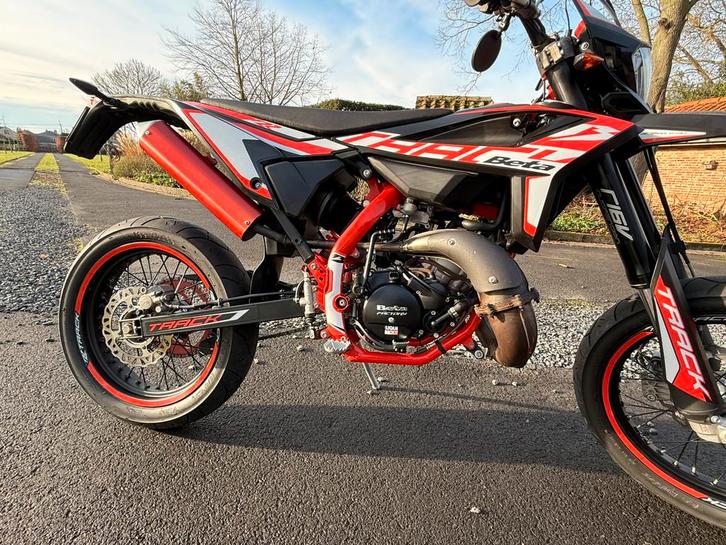 Beta rr50 track 9 maanden oud, Fietsen en Brommers, Brommers | Derbi, Zo goed als nieuw, Klasse B (45 km/u), Ophalen