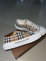 Chaussure burberry taille 44