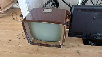 Oude tv SBR type 231 beschikbaar voor biedingen