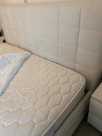 Twee persoon bed, Ophalen, Zo goed als nieuw