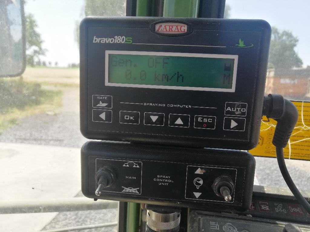 Bineuse Vierstraete et système de pulvérisation localisée, Caravans en Kamperen, Kampeergereedschap, Ophalen, Gebruikt