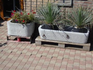dienblad of trog in blauwe steen, plantenbak, goede keuze!! beschikbaar voor biedingen