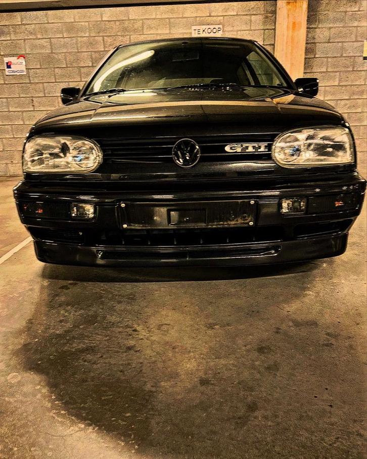Golf 3 GTI 8v, Autos, Volkswagen, Particulier, Golf, Essence, 3 portes, Boîte manuelle, Noir, Noir, Cuir, Traction avant, Enlèvement