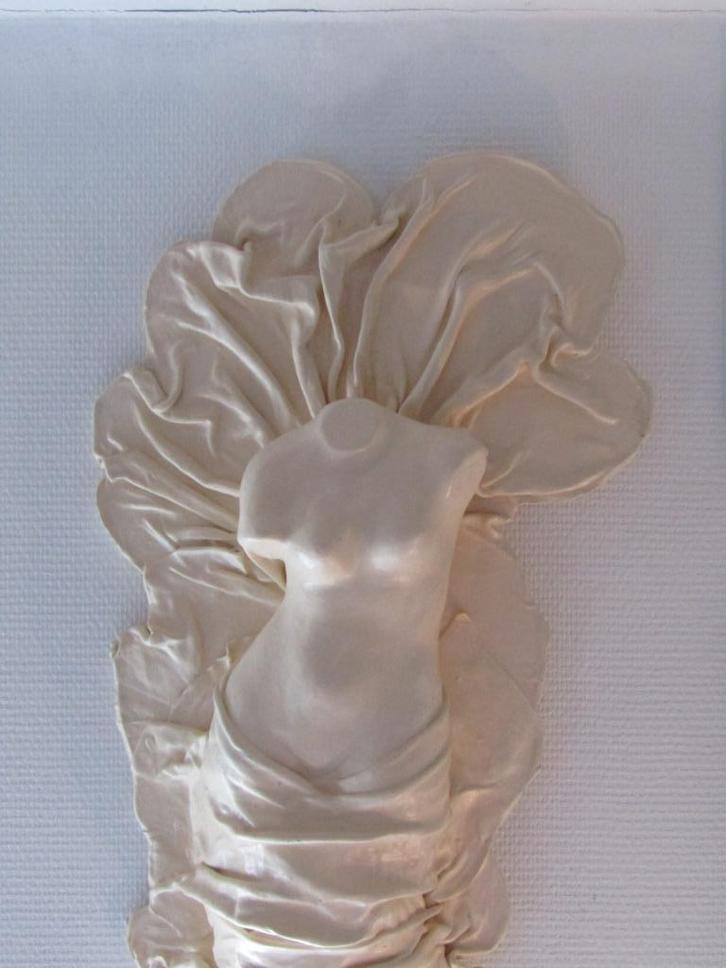 Bewonderenswaardige lederen sculptuur „Bust of a Venus”, Antiek en Kunst, Kunst | Beelden en Houtsnijwerken, Ophalen of Verzenden