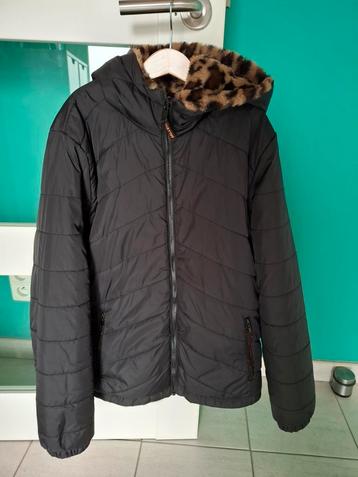 Mooie omkeerbare winterjas, merk Awesome, maat 164 beschikbaar voor biedingen