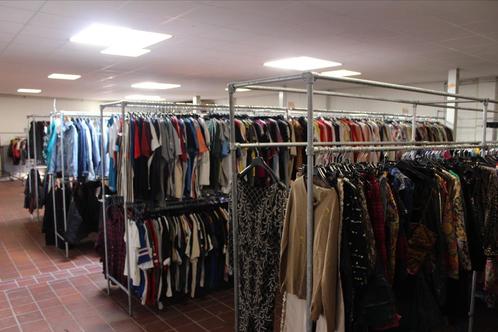 Groothandel in vintage kleding, per kilo te koop!, Zakelijke goederen, Stock en Retail | Partijen goederen, Textiel, Ophalen of Verzenden