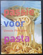 Passie voor pasta - Ursula Ferrigno, Livres, Livres de cuisine, Ursula Ferrigno, Utilisé, Italie, Enlèvement ou Envoi