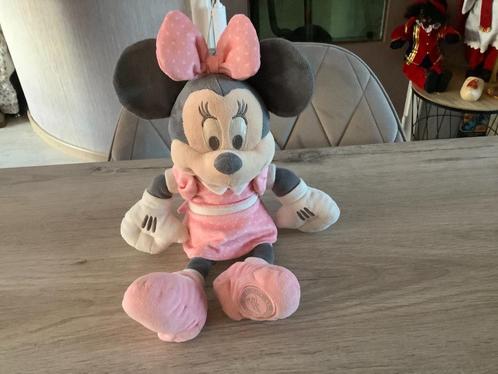Disney Minnie Mouse pluche character (27 cm), Kinderen en Baby's, Speelgoed | Knuffels en Pluche, Zo goed als nieuw, Overige typen