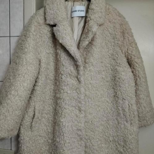 Prachtige beige jas in wol boucle van Stand Studio XL, Vêtements | Femmes, Vestes | Hiver, Neuf, Taille 46/48 (XL) ou plus grande