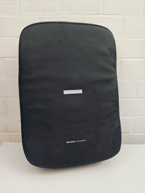 Decathlon Outshock Shield 500 stootkussen boksen, Sport en Fitness, Vechtsporten en Zelfverdediging, Zo goed als nieuw, Karate
