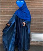 Blauwe Saaraidi abaya inclusief onderjurk, Ophalen of Verzenden, Zo goed als nieuw, Blauw