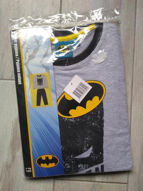 ★ M116/122 - Nieuwe pyjama batman, Enfants & Bébés, Vêtements enfant | Taille 116, Neuf, Garçon, Vêtements de nuit ou Sous-vêtements