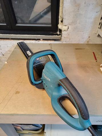 Makita UH5570 heggenschaar  beschikbaar voor biedingen