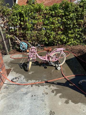 Kinderfiets meisje beschikbaar voor biedingen