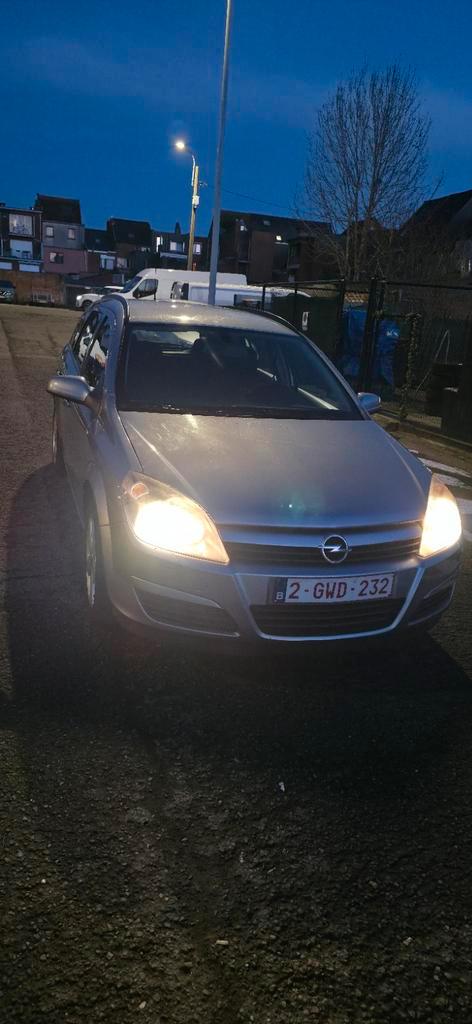 Astra  belg wagen, Euro4 benzin, Auto's, Opel, Particulier, Astra, ABS, Airbags, Airconditioning, Boordcomputer, Benzine, Euro 4