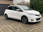 Toyota Yaris 1.3i Design 117.000km bj.2015 benzine, Auto's, Toyota, Voorwielaandrijving, Euro 5, Stof, Zwart