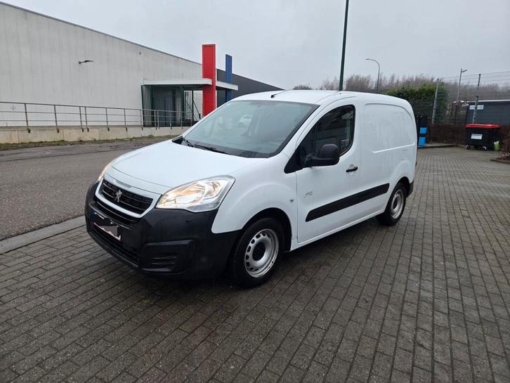 Peugeot partner Hdi (PRÊTE À IMMATRICULER), Offres d'emploi, Emplois | Chauffeurs