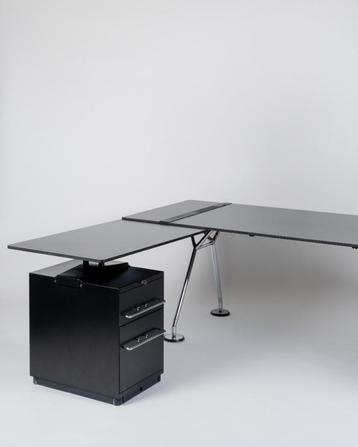 Bureau - Tecno Nomos by Norman Foster beschikbaar voor biedingen