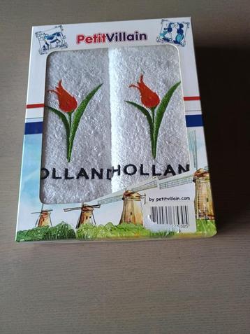 Handoekjes Petit Villain  beschikbaar voor biedingen