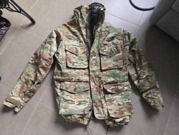 Goretex Arktis jas met meerdere camera's beschikbaar voor biedingen