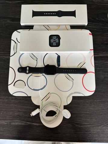 Apple watch SE 2 eme génération, Télécoms, Enlèvement, Comme neuf, Support de téléphone ou Accessoire, Apple iPhone